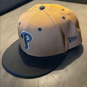 59FIFTY Philadelphia Phillies New Era Brown Black Logo, EUC